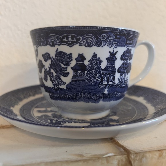 Made in England Blue Willow Cup Johnson Brothers England 1883 Saucer 5 3/4" Set - Picture 2 of 9